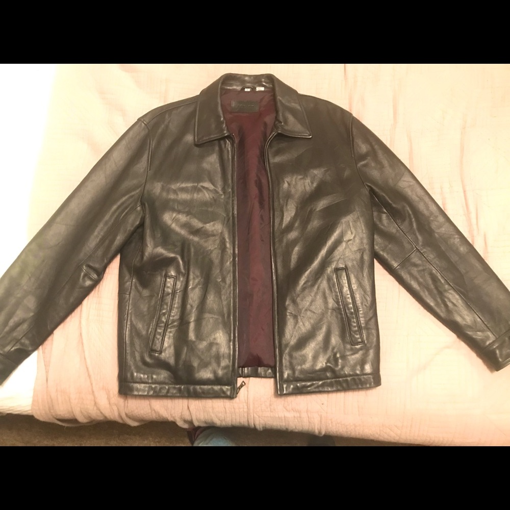 Alfani Black leather jacket. size M